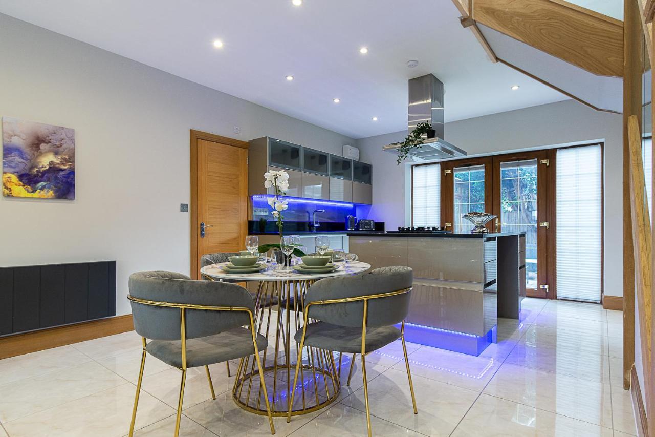 Boutique Green Acre Views Slough Extérieur photo